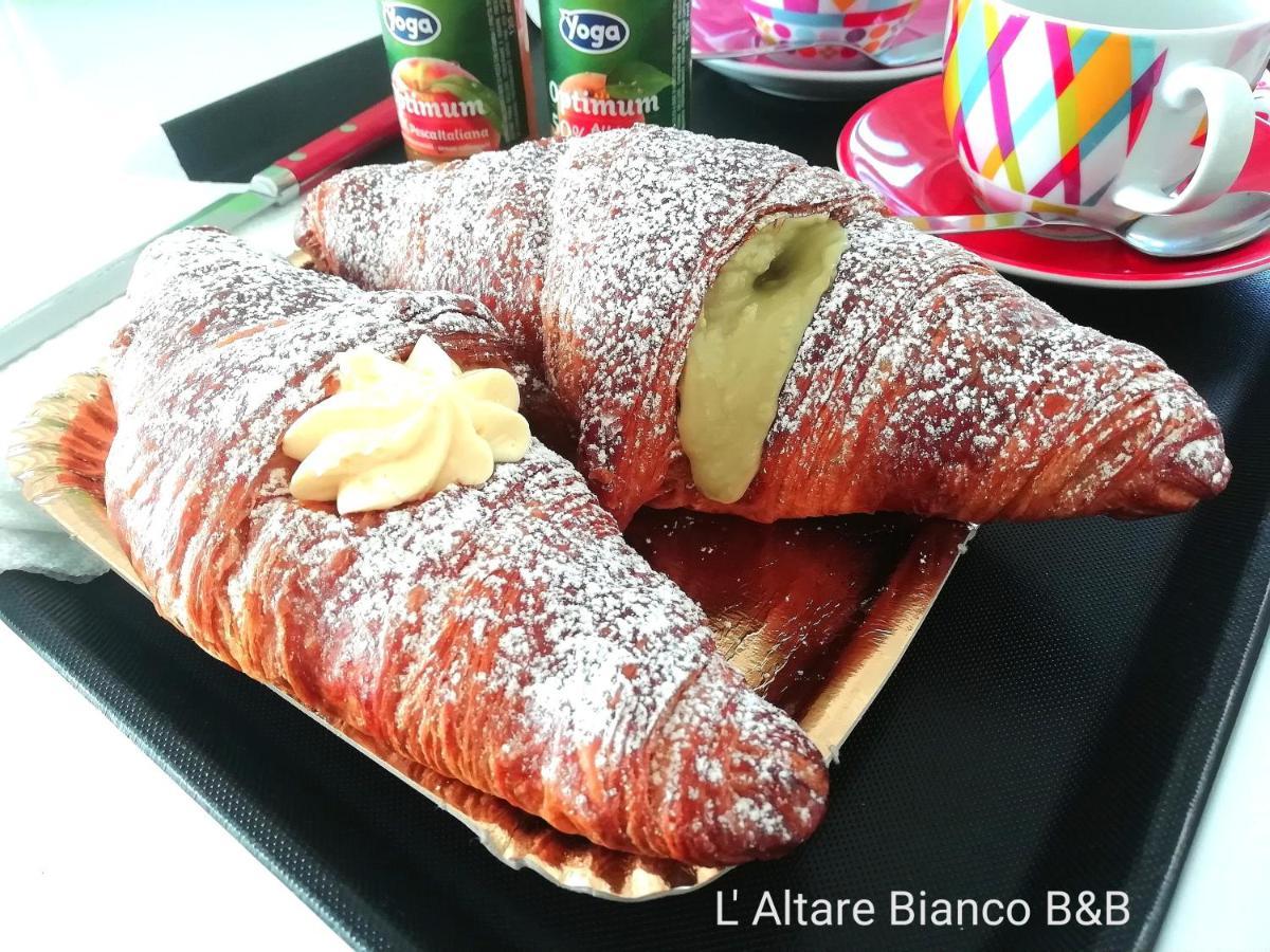 ויאסטה B&B L'Altare Bianco מראה חיצוני תמונה
