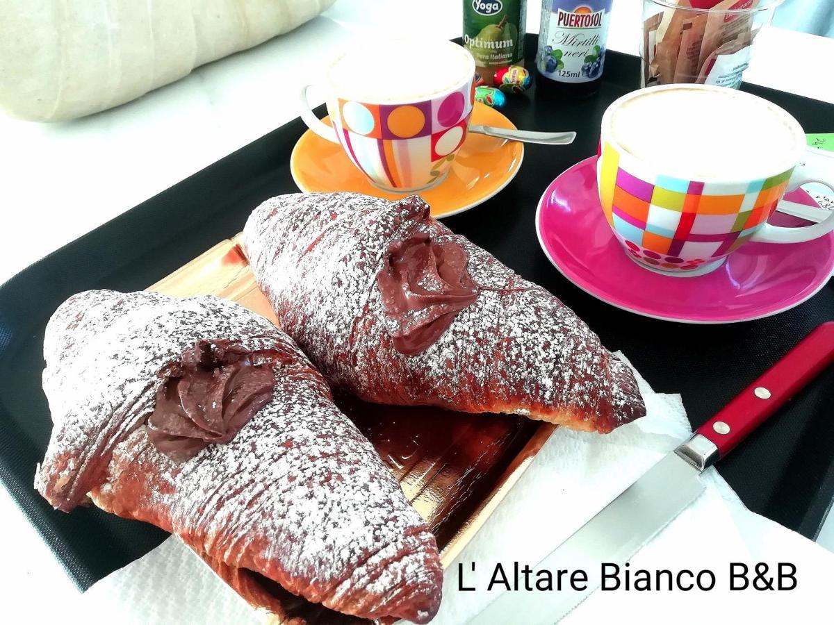 ויאסטה B&B L'Altare Bianco מראה חיצוני תמונה